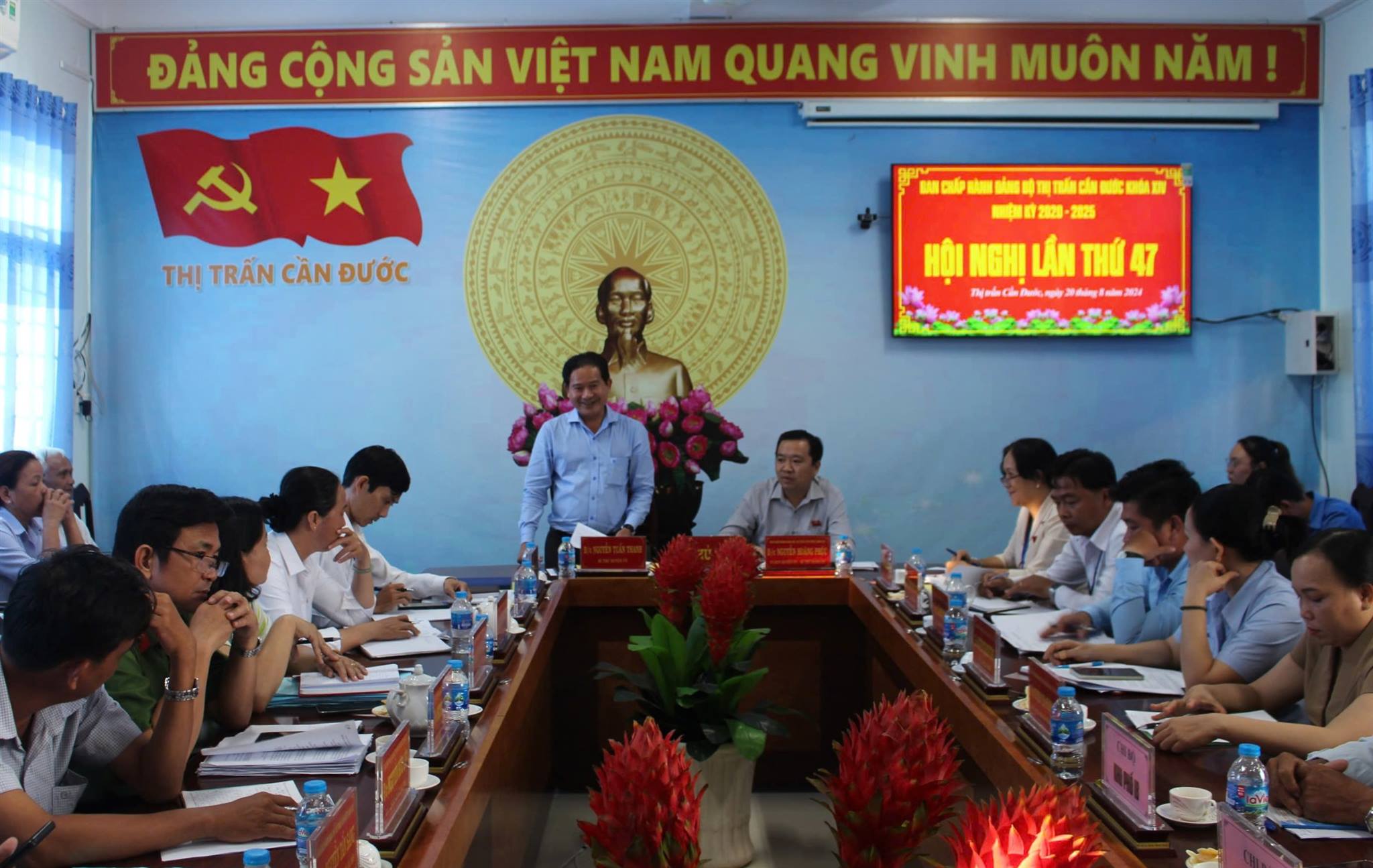 Anh-tin-bai
